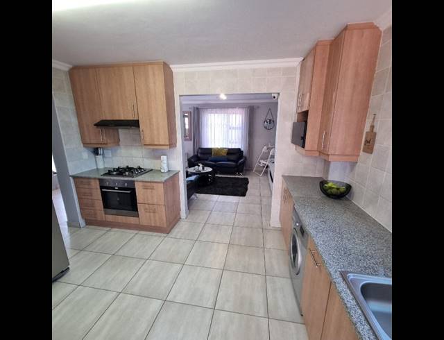 3 BEDROOM HOUSE FOR SALE IN EDENDALE